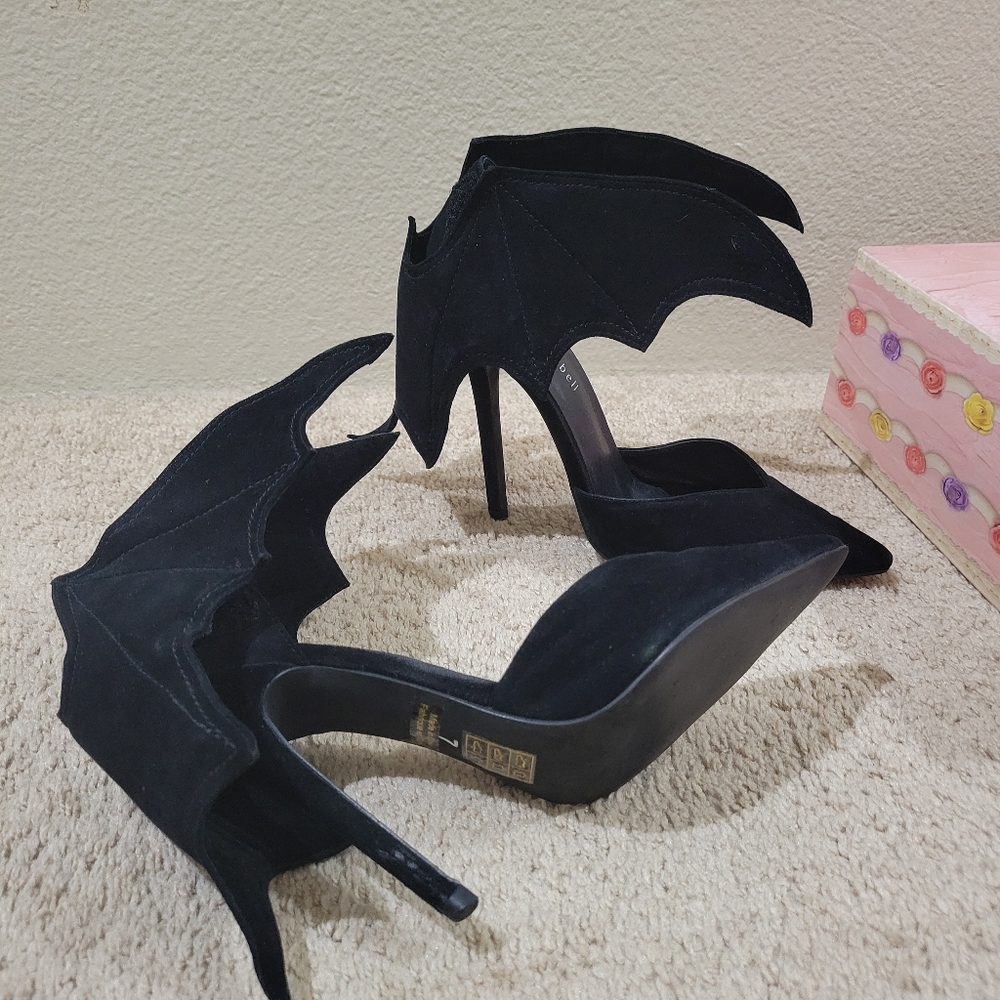 Jeffrey Campbell bat modcloth black goth wing heels pumps
